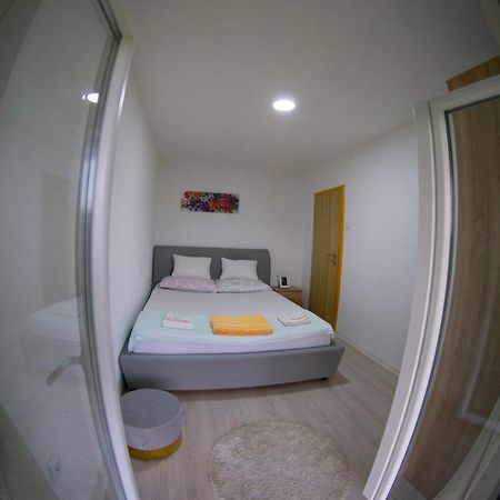 Apartments Ukropina เทรบินเย ภายนอก รูปภาพ